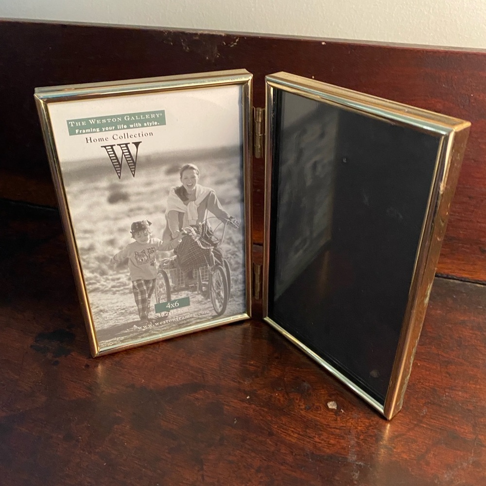 Double Brass Frame Weston Gallery home collection holds 2 4x6 photos